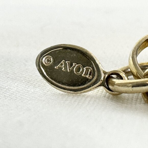 Vintage Avon Gold Tone Bracelet 7.25 Inch Classic Look - Picture 2 of 2